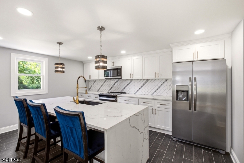 48 Petersburg Road Hackettstown, NJ 07840 - Photo 10 of 36