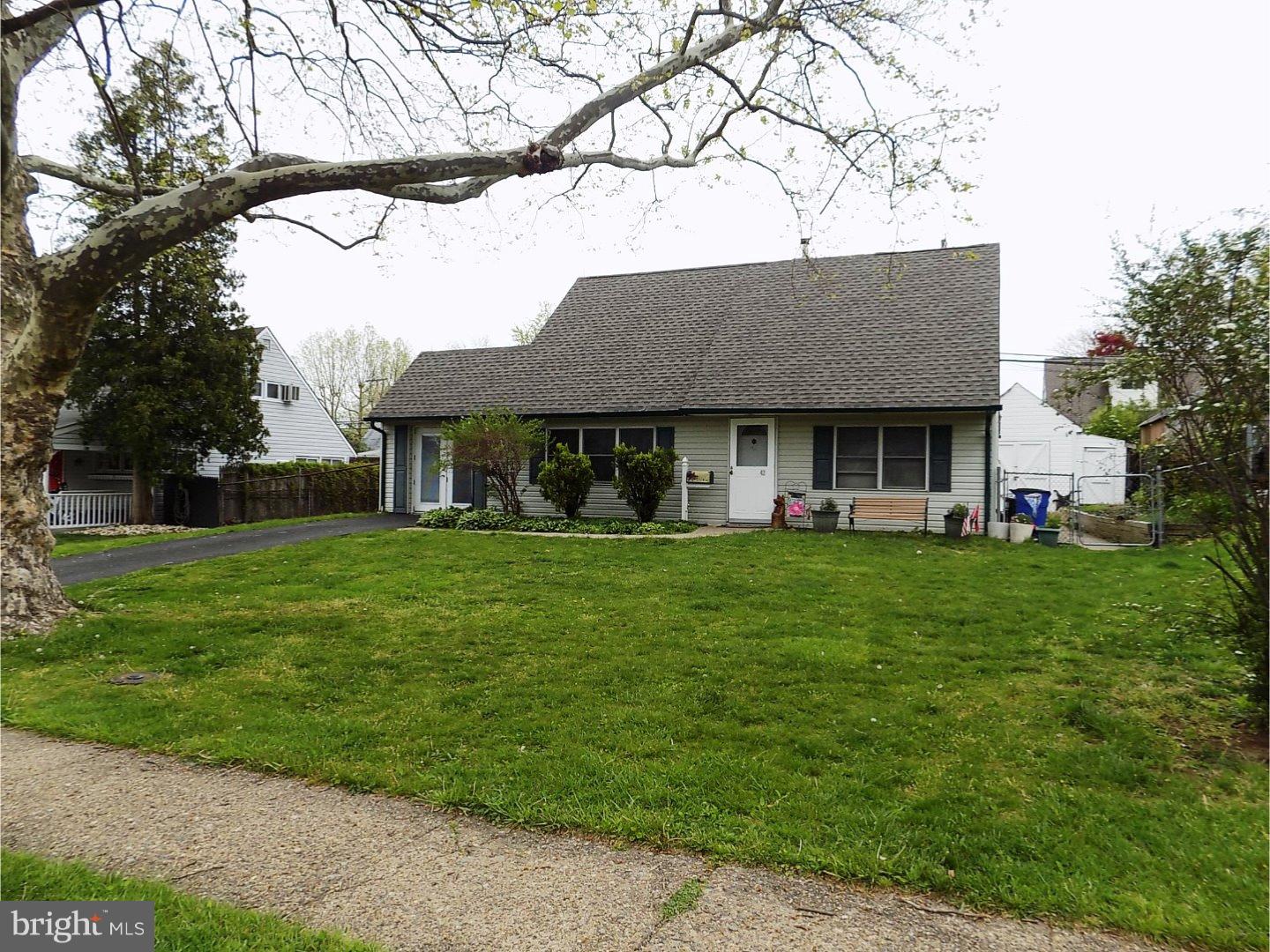 42 Queens Bridge Road Levittown, PA 19057 - Photo 1 of 22 Exterior Front