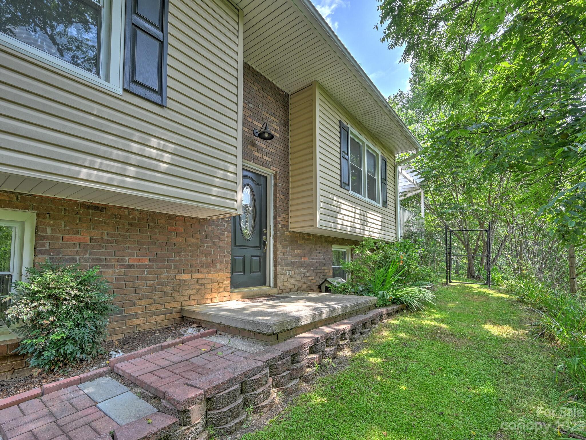 272 Sharp Hollow Road Marshall, NC 28753 - Photo 1 of 46 Gallery Image 1