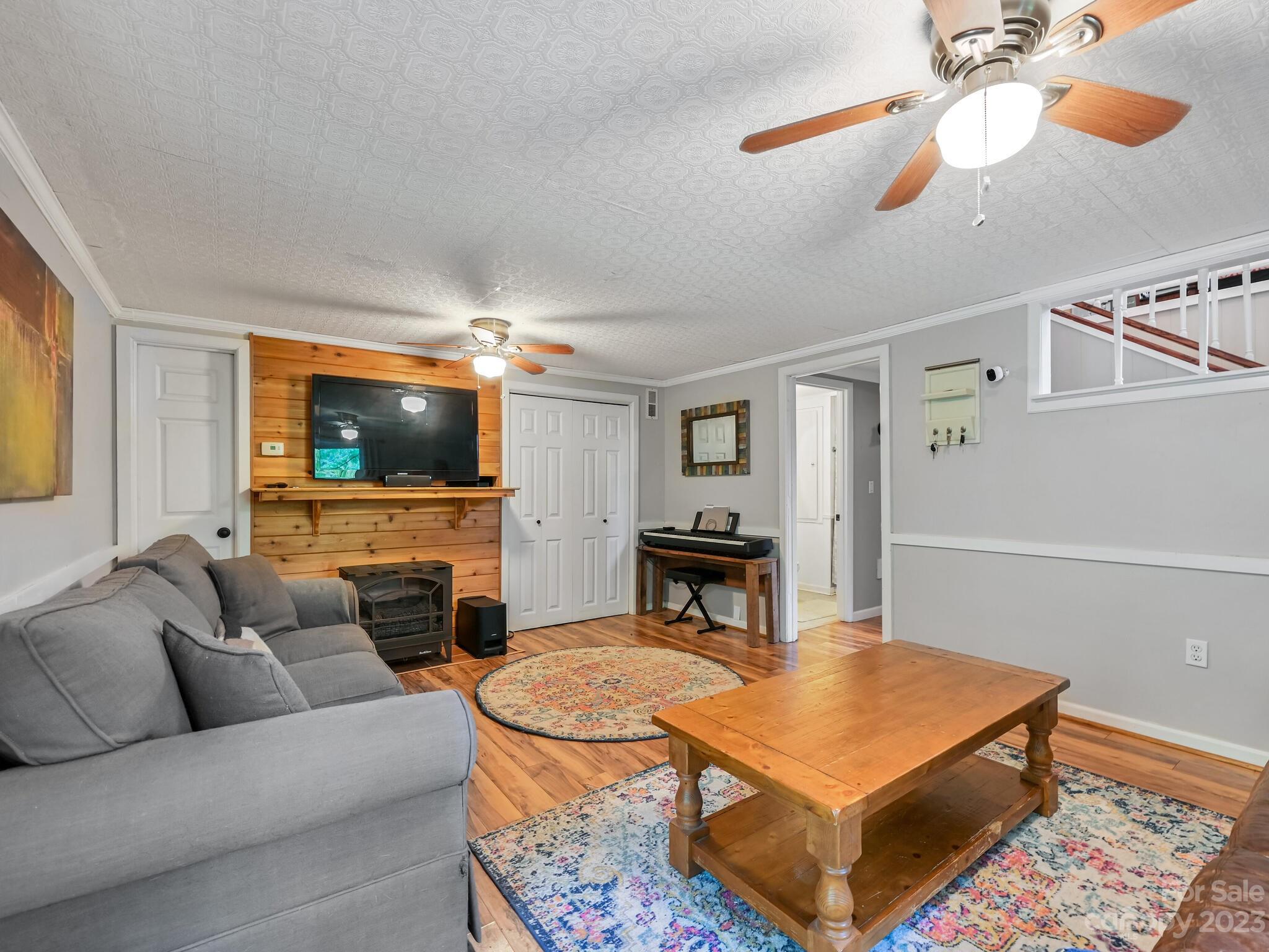 272 Sharp Hollow Road Marshall, NC 28753 - Photo 18 of 46 Gallery Image 18