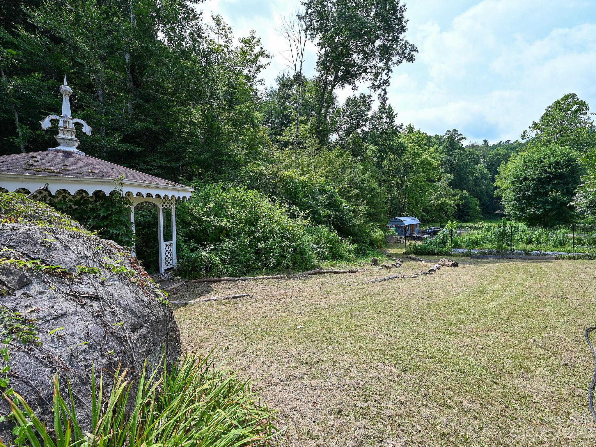 272 Sharp Hollow Road Marshall, NC 28753 - Photo 36 of 46 Gallery Image 36