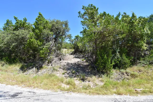 $68,500 | 296 Timbercreek Road, Pipe Creek, TX 78063