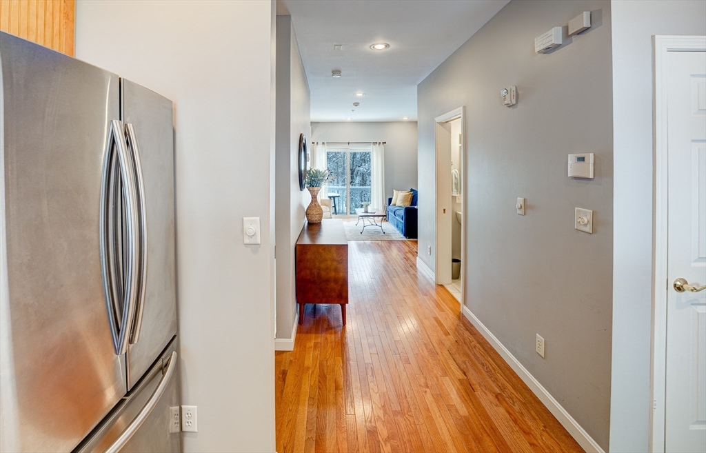 900 Lawrence Street, Unit 5 Lowell, MA 01852 - Photo 5 of 41