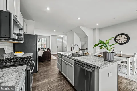 $445,000 | 10702 Lamoka Lane, New Market, MD 21774