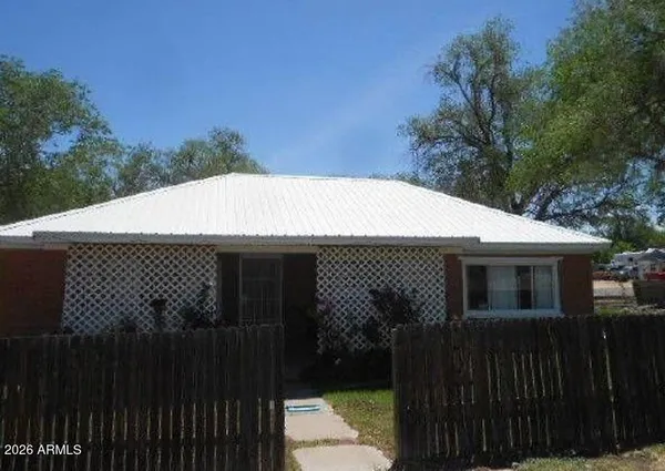 $110,257 | 270 Apodaca Street, St. Johns, AZ 85936