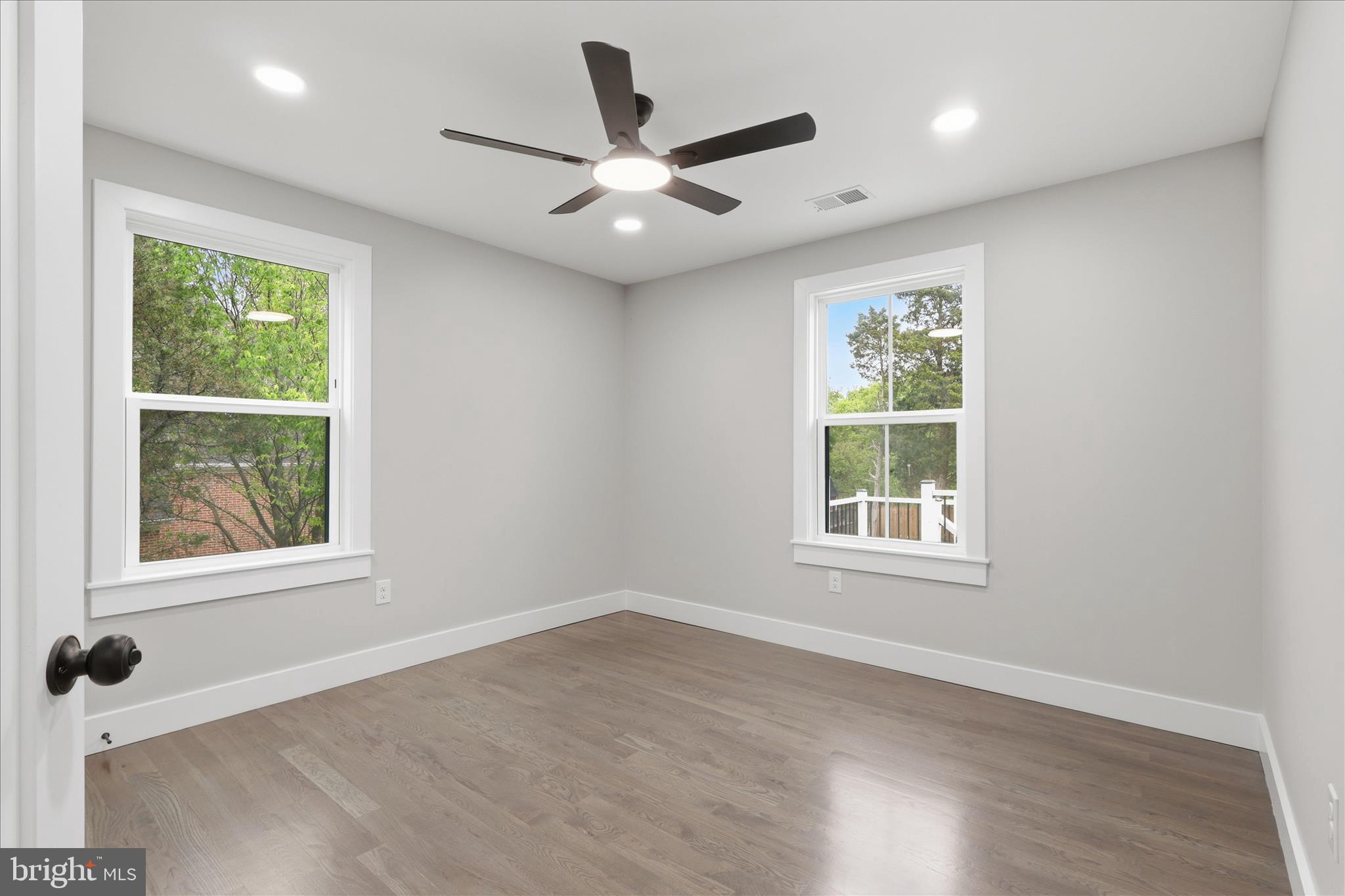 8323 Rolling Road Manassas, VA 20110 - Photo 27 of 47