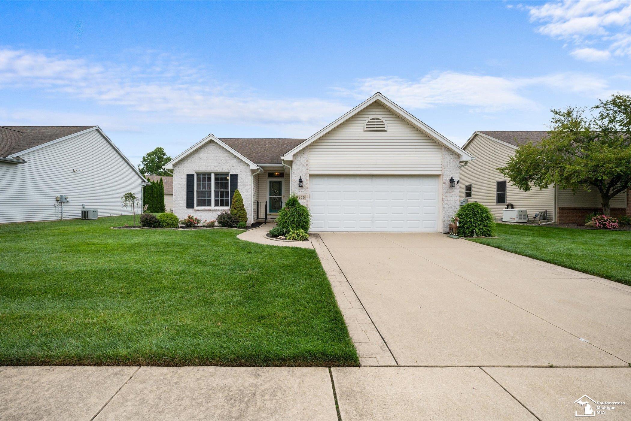 7256 Netty Road Lambertville, MI 48144 - Photo 2 of 30 50121532-1.JPG