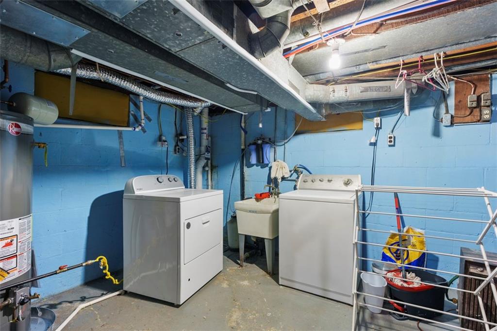 3855 Tuscarawas Road Beaver, PA 15009 - Photo 32 of 45 a utility room with dryer and washer
