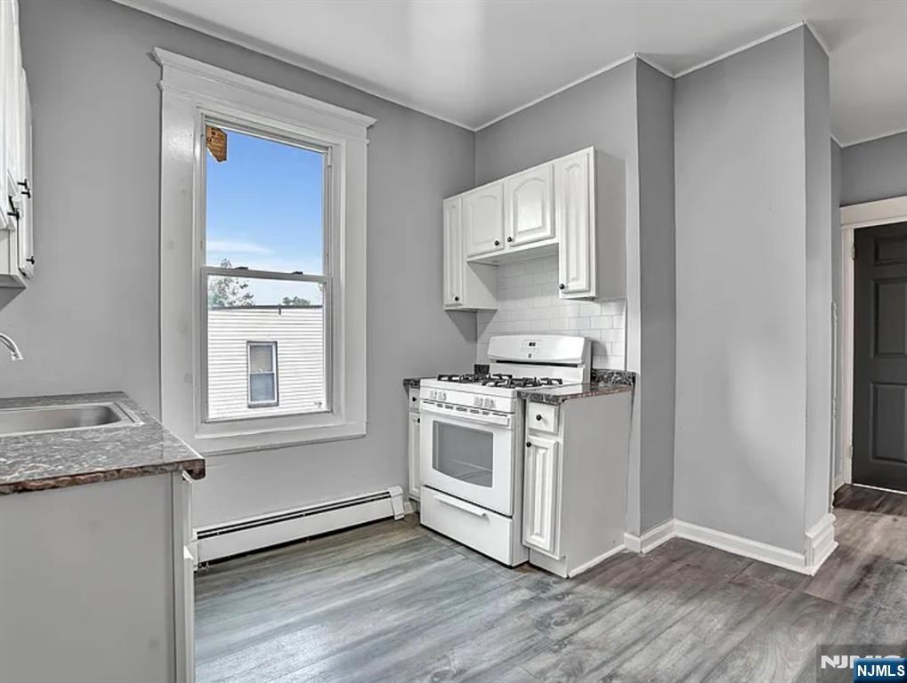 49 Tichenor Terrace Irvington, NJ 07111 - Photo 2 of 9