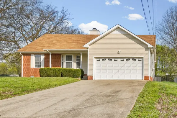 $1,800 | 1361 Jenny Lane, Clarksville, TN 37042