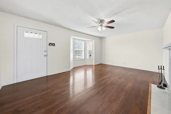 $1,800 | 1361 Jenny Lane, Clarksville, TN 37042