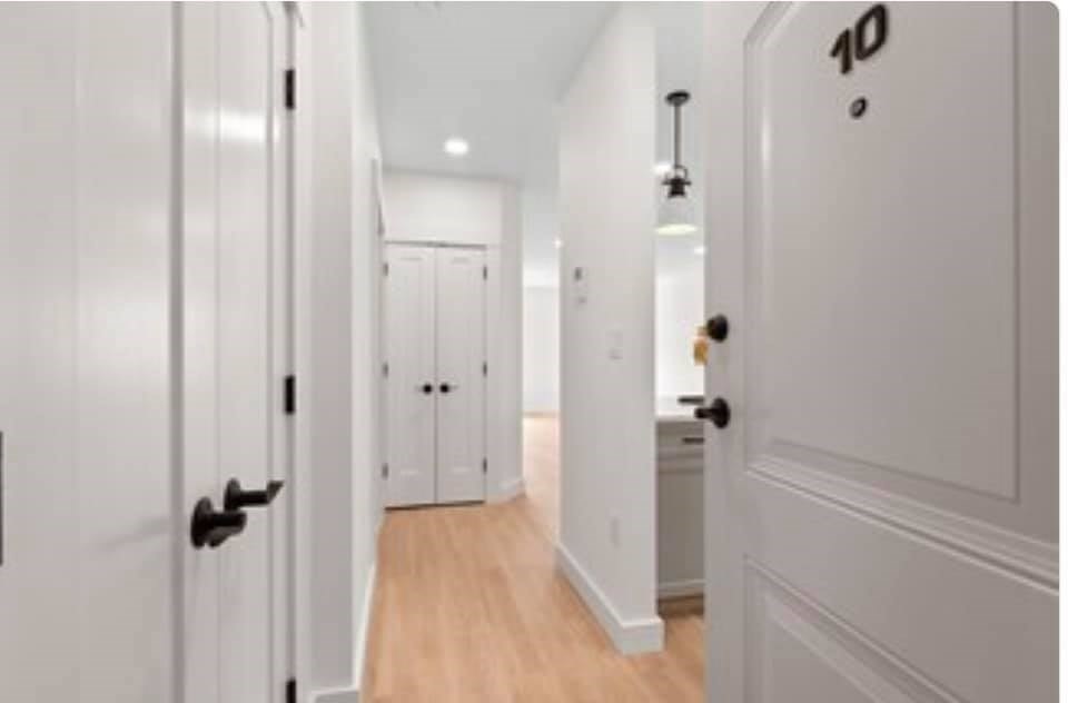 301 North, Unit 7 Wakefield, MA 01880 - Photo 4 of 15 a bathroom with a bathtub and a shower