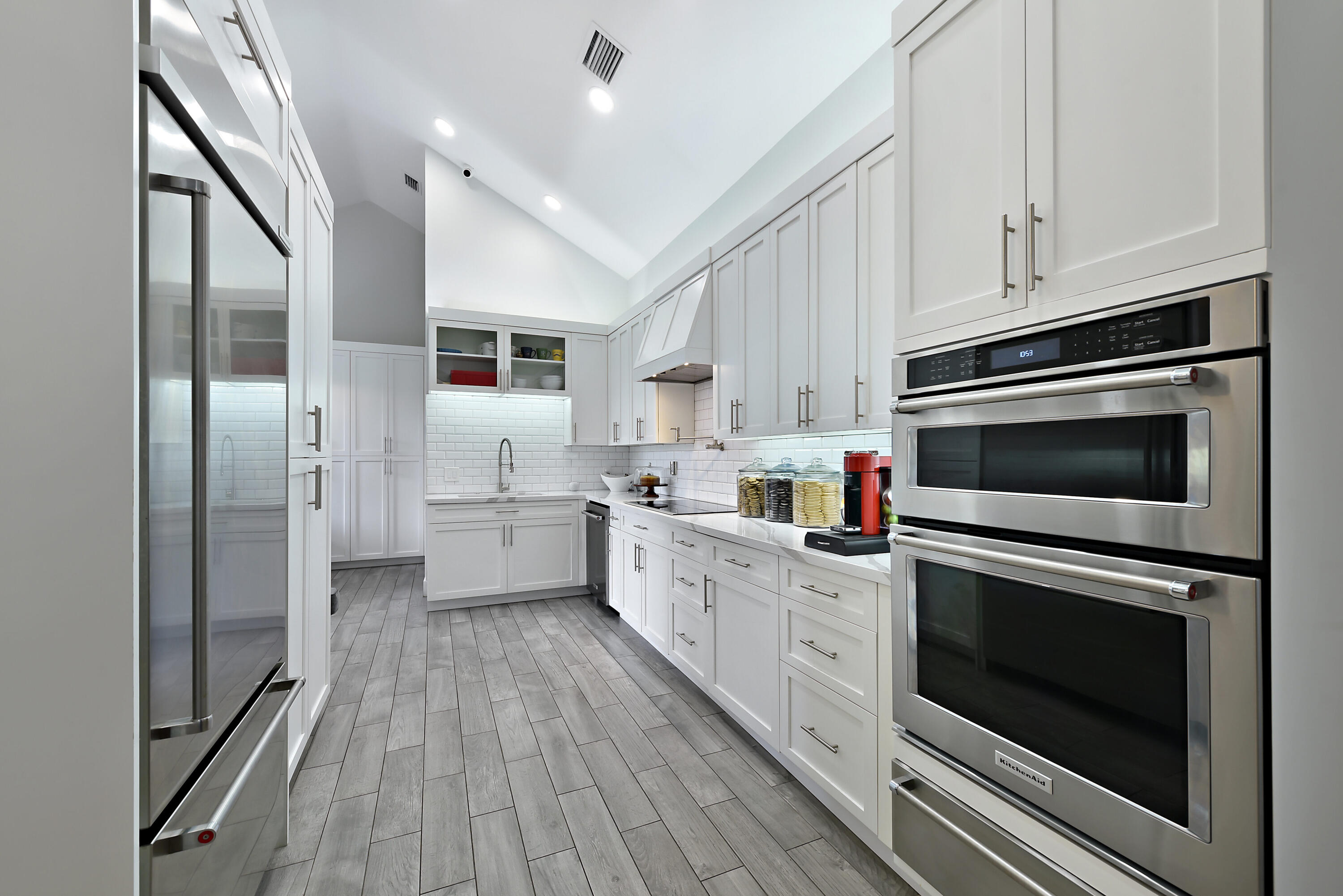 7493 Campo Florido Boca Raton, FL 33433 - Photo 16 of 62 Kitchen