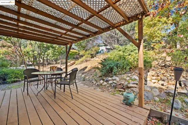 a view of outdoor space yard and patio