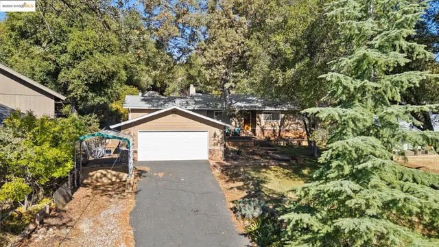 a view of outside house