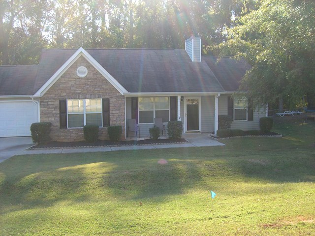 251 Autumn Ridge Trail Gray, GA 31032 - Photo 3 of 16 a view of a house with pool and yard