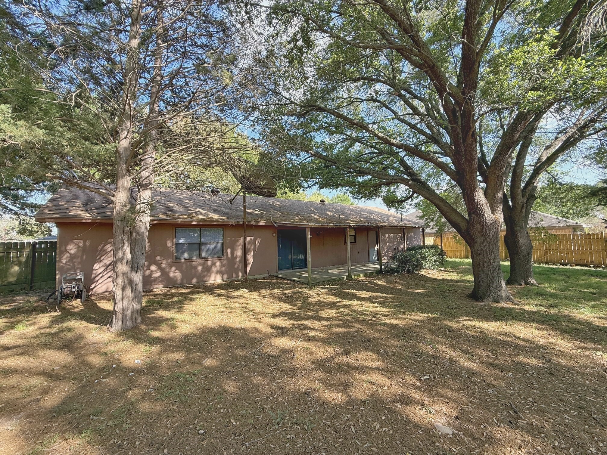129 Stewart Street Centerville, TX 75833 - Photo 4 of 21 a view of a house with a yard