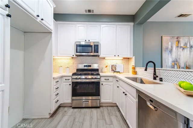 $1,160,000 | 21 Thorp, Ladera Ranch, CA 92694