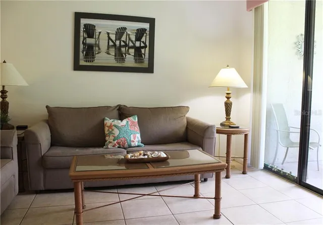 $3,510 | 4450 47th Avenue West, Unit 102, Bradenton, FL 34210