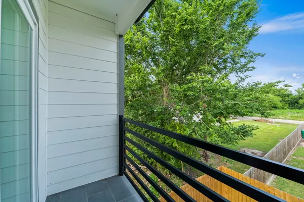 $2,300 | 6631 Foster Street, Houston, TX 77021