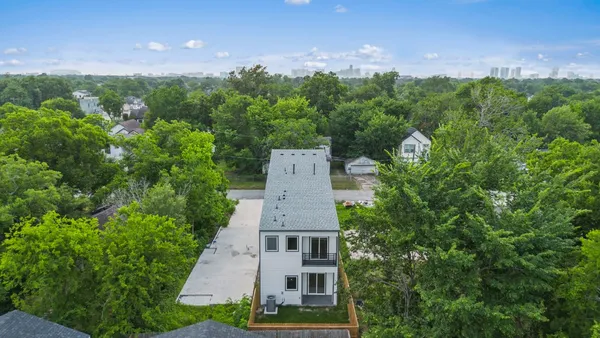 $2,300 | 6631 Foster Street, Houston, TX 77021