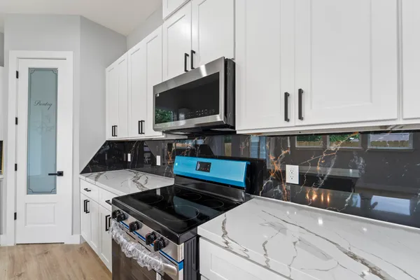 $2,300 | 6631 Foster Street, Houston, TX 77021