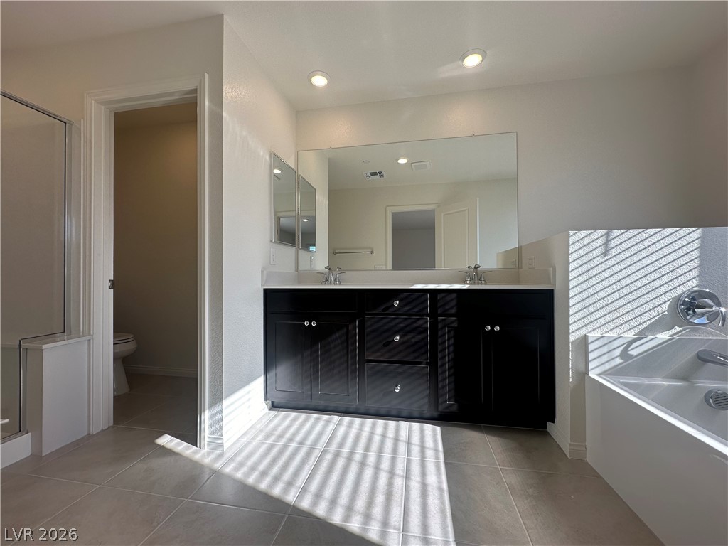 3633 Torres Novas Lane Henderson, NV 89044 - Photo 15 of 36