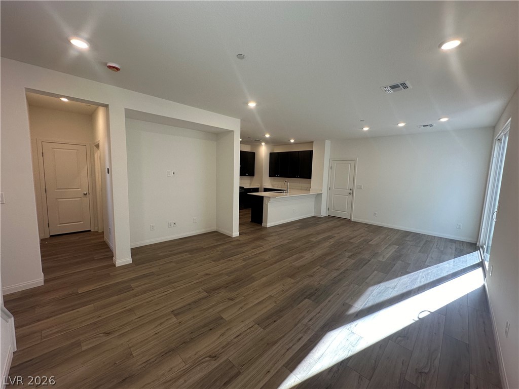 3633 Torres Novas Lane Henderson, NV 89044 - Photo 3 of 36