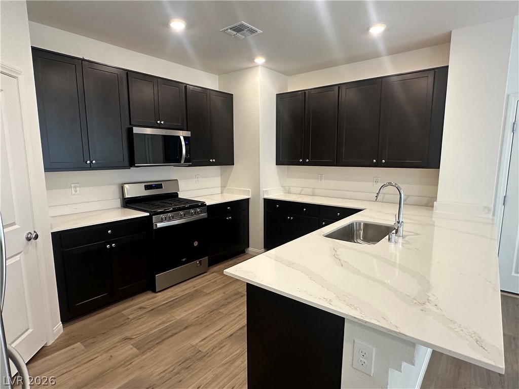 3633 Torres Novas Lane Henderson, NV 89044 - Photo 6 of 36