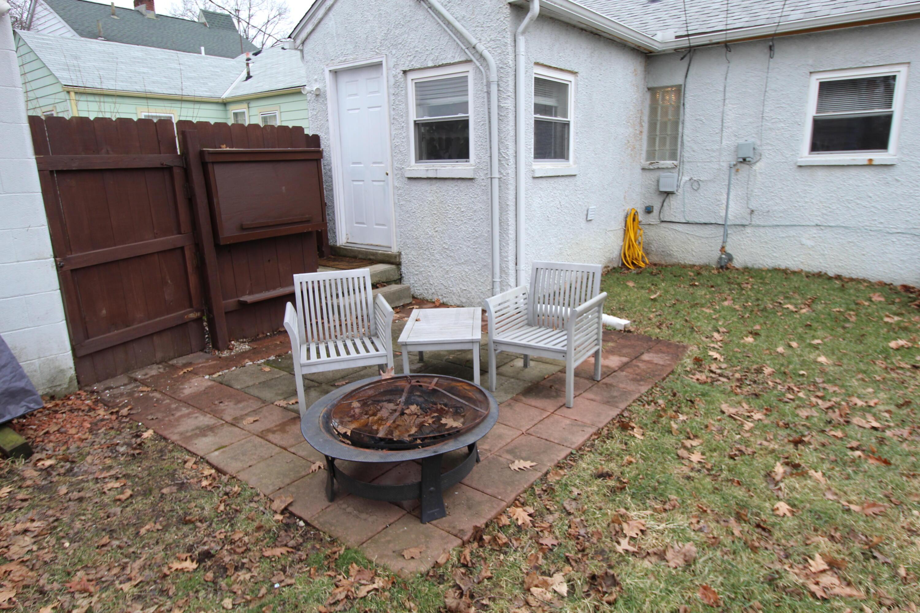 561 Tibet Road Columbus, OH 43202 - Photo 24 of 28 IMG_2289