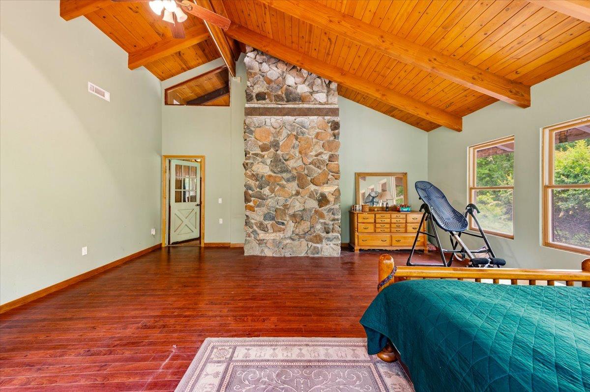 10677 Lazy Valley Road Penn Valley, CA 95946 - Photo 11 of 65