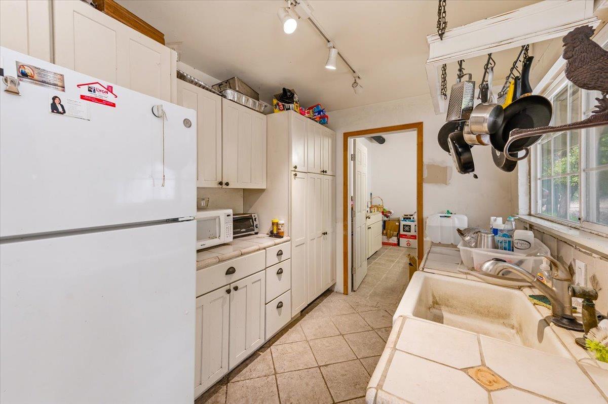 10677 Lazy Valley Road Penn Valley, CA 95946 - Photo 19 of 65
