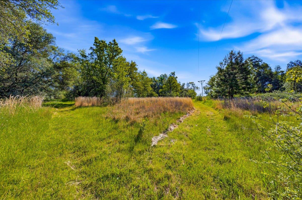 10677 Lazy Valley Road Penn Valley, CA 95946 - Photo 54 of 65