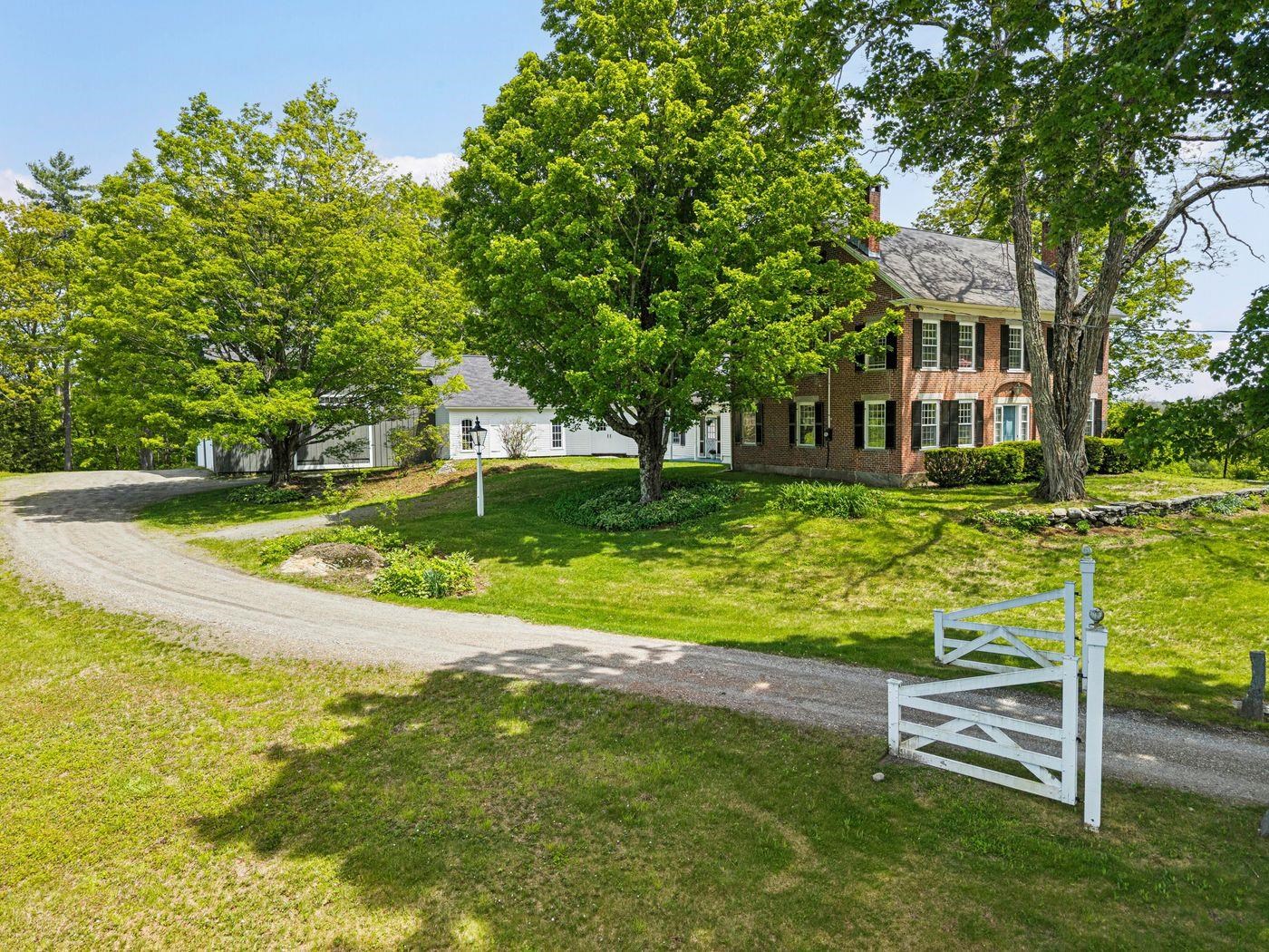874 Middletown Road Grafton, VT 05146 - Photo 2 of 33