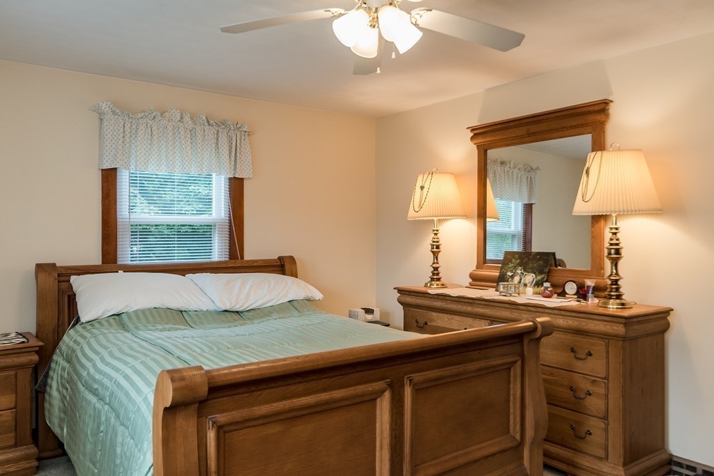 616 Boston Road Billerica, MA 01821 - Photo 8 of 14