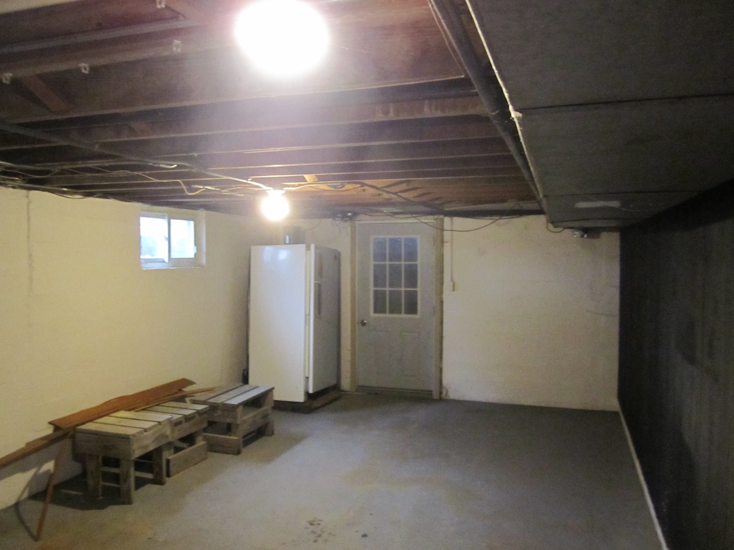 38 Highway Maple Park, IL 60151 - Photo 29 of 29 a view of a room with gym equipment