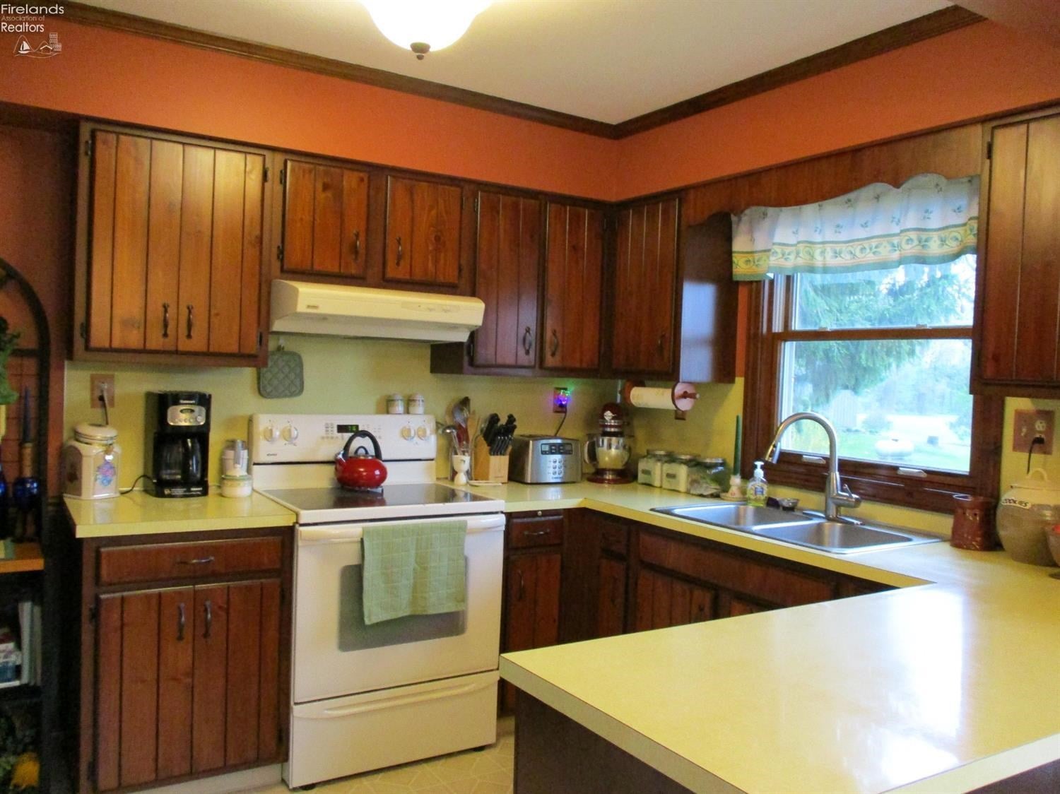10411 Church Road Huron, OH 44839 - Photo 5 of 10 Gallery Image 5