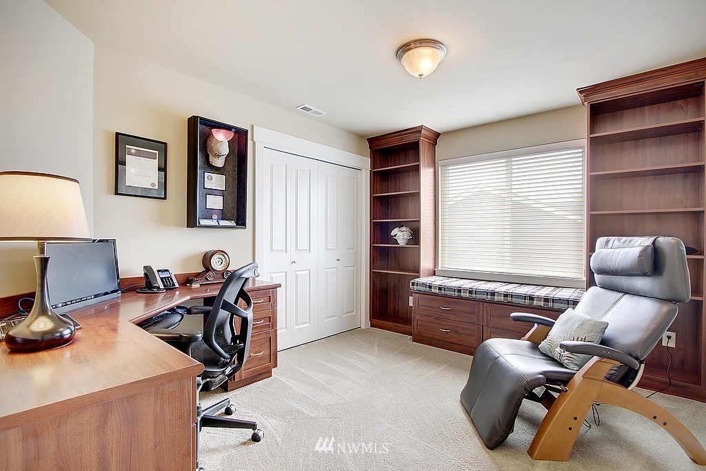 5606 Northeast 8th Place Renton, WA 98059 - Photo 20 of 25