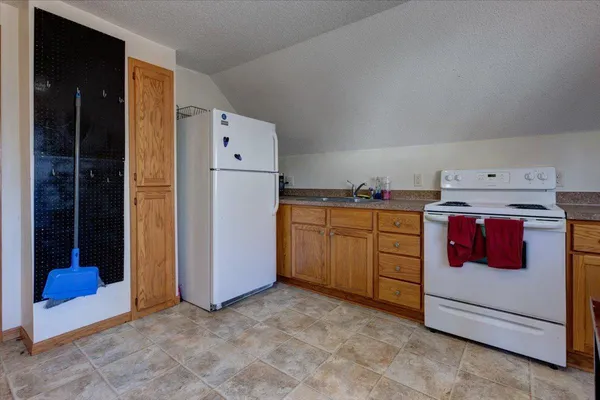 $215,000 | 1520 8th Street East, Menomonie, WI 54751