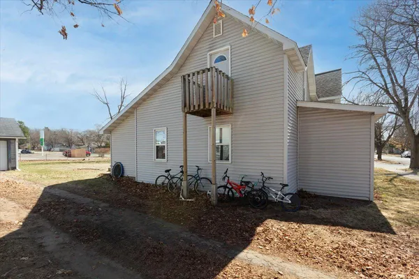 $215,000 | 1520 8th Street East, Menomonie, WI 54751