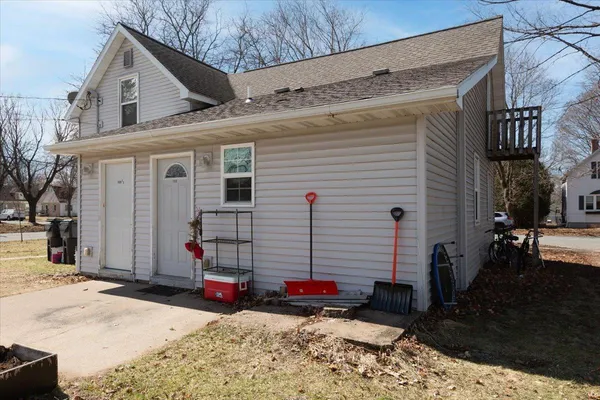 $215,000 | 1520 8th Street East, Menomonie, WI 54751