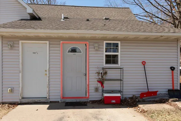 $215,000 | 1520 8th Street East, Menomonie, WI 54751