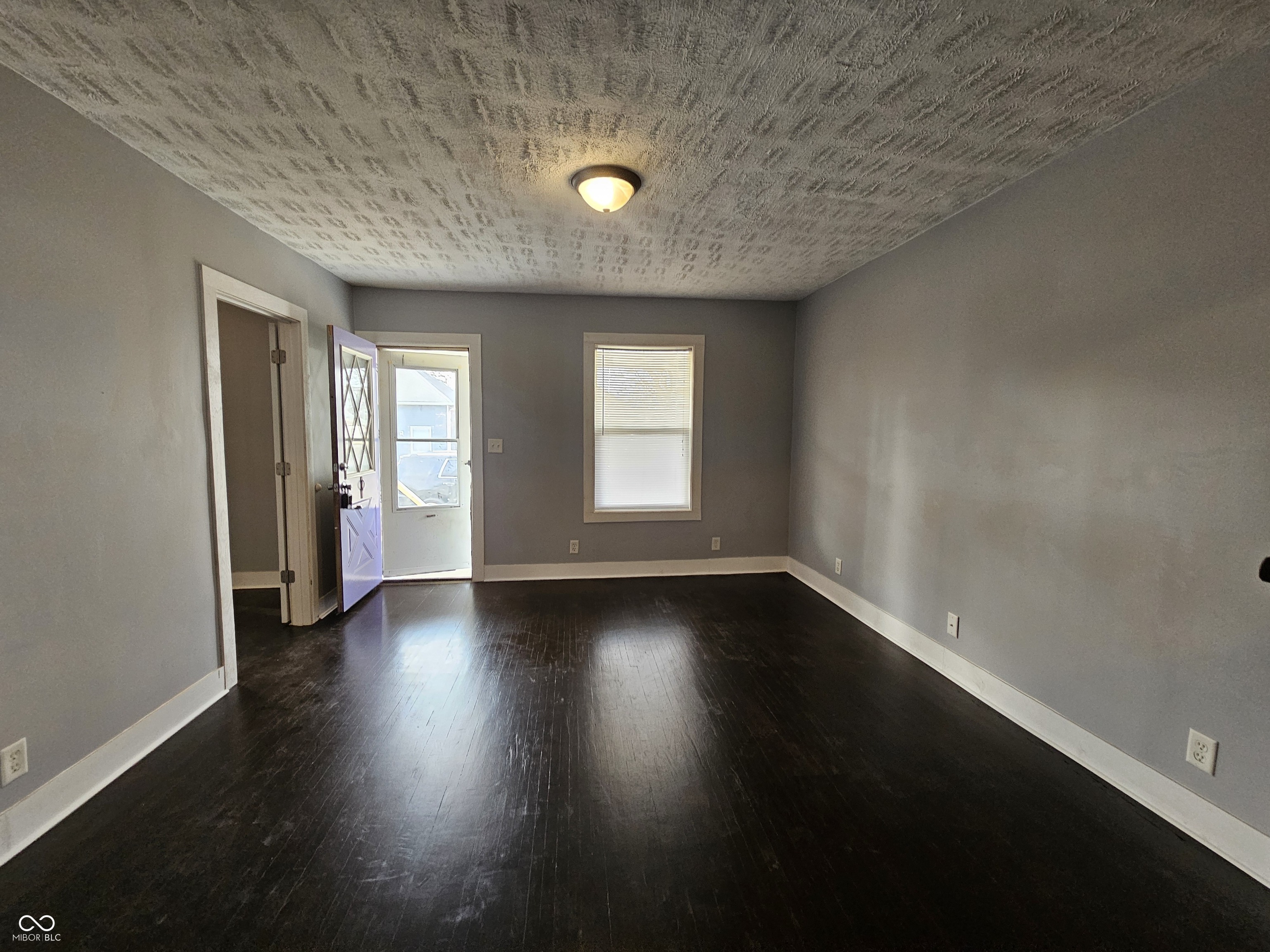 1728 Noble Street Anderson, IN 46016 - Photo 4 of 16