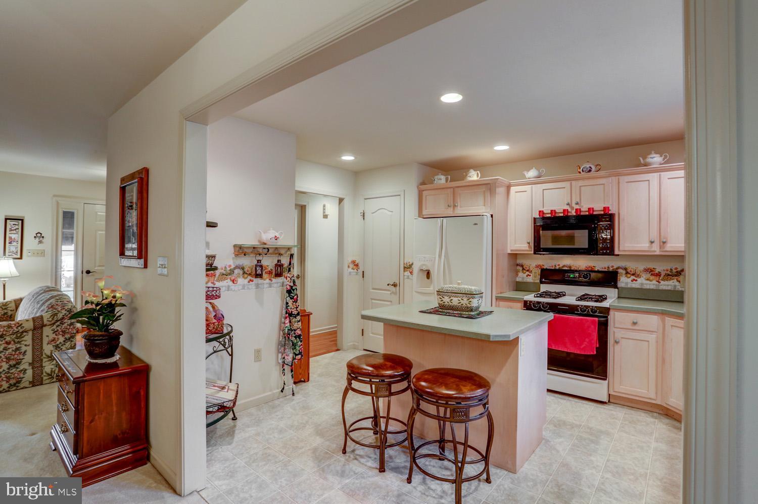 1239 Lampeter Road Lancaster, PA 17602 - Photo 16 of 51 Gallery Image 16