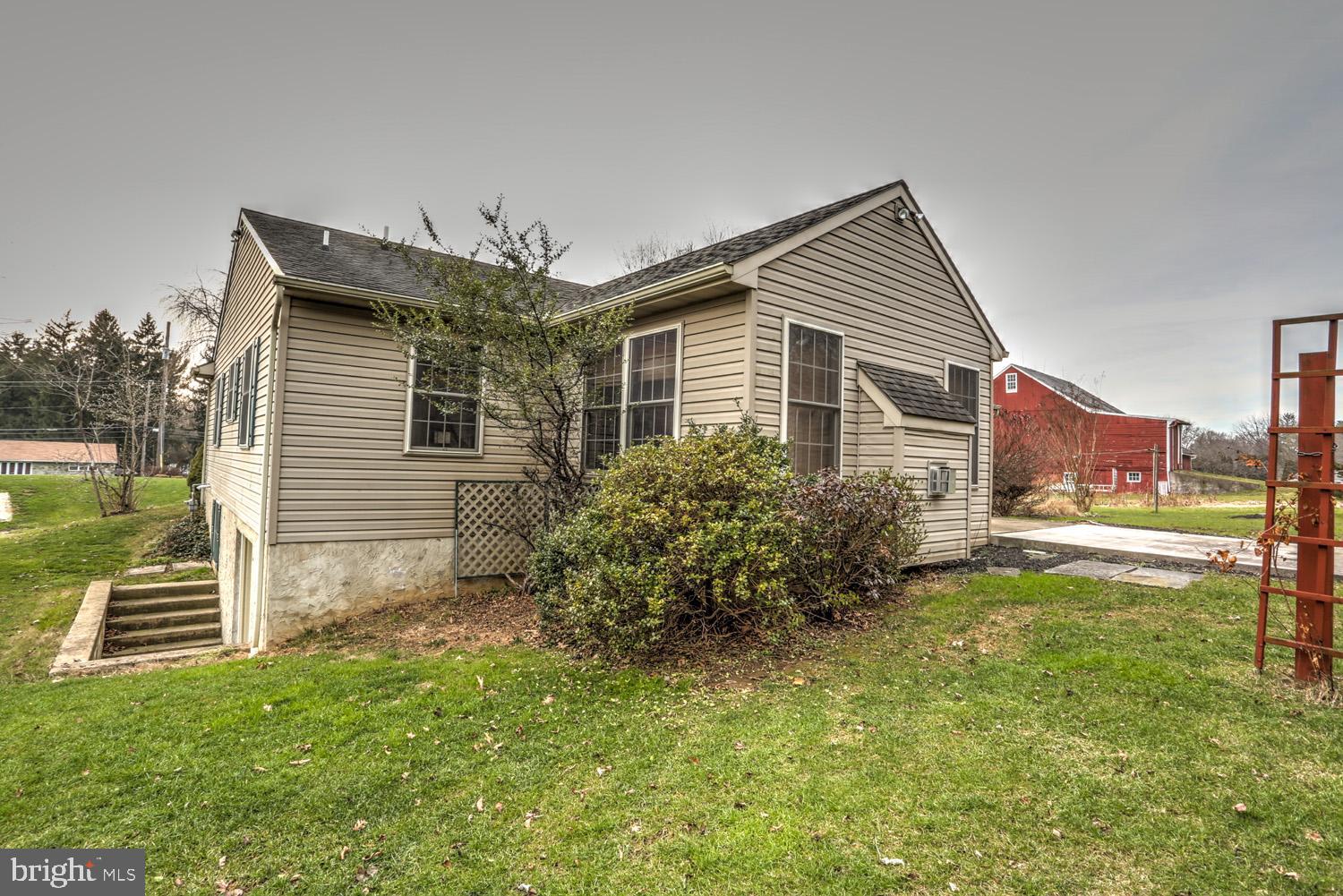 1239 Lampeter Road Lancaster, PA 17602 - Photo 41 of 51 Gallery Image 41
