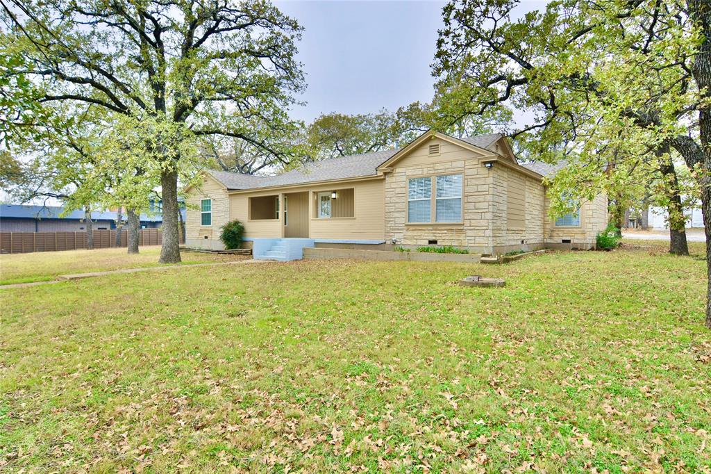 2605 1st Street Bedford, TX 76021 - Photo 3 of 40