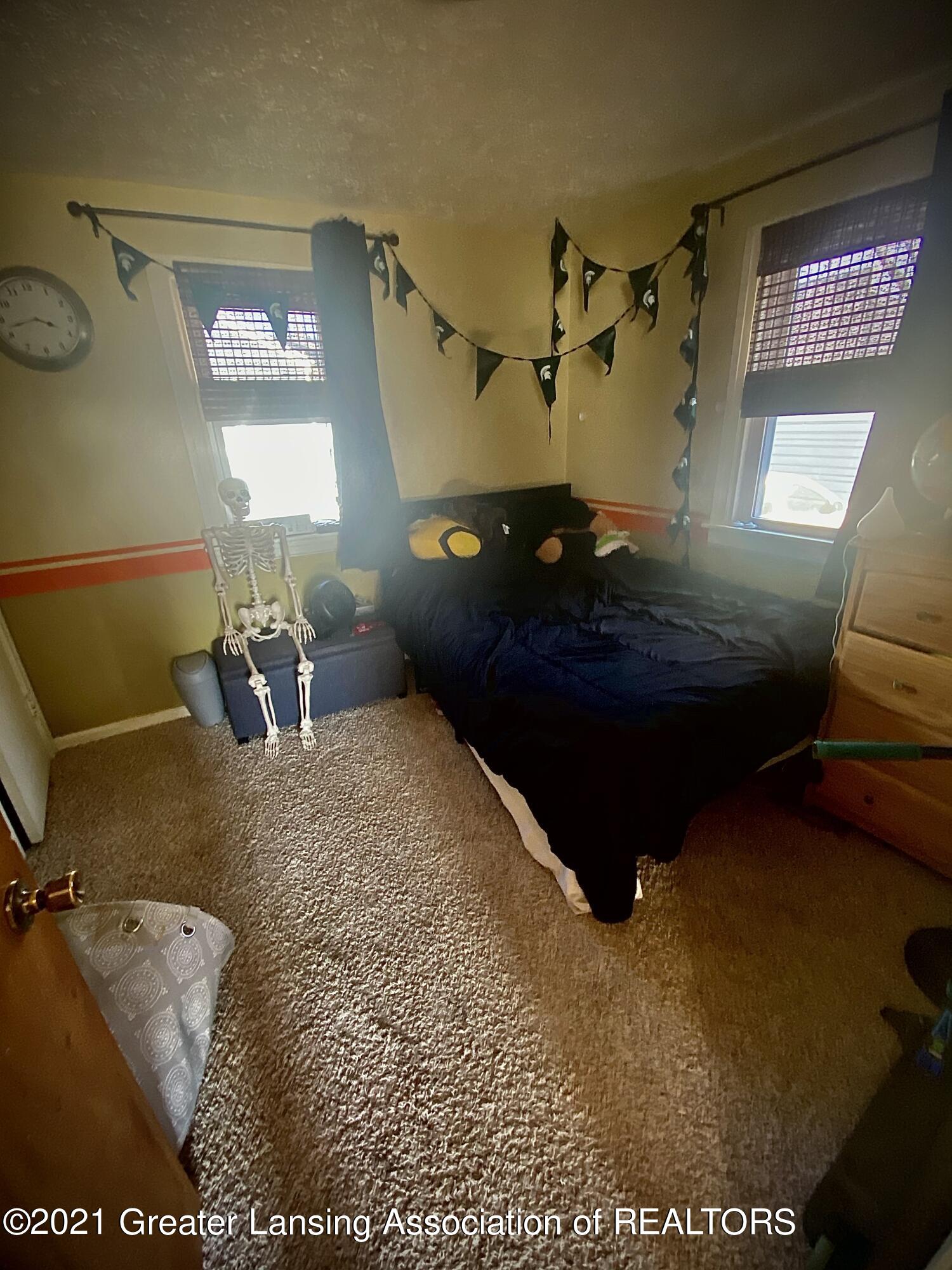 2227 West Miller Road Lansing, MI 48911 - Photo 13 of 24 D08E0C8D-197F-400D-BFA3-D952E194A476