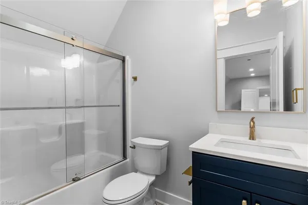 $899,000 | 765 Golf Course Road, Pilot Mountain, NC 27041