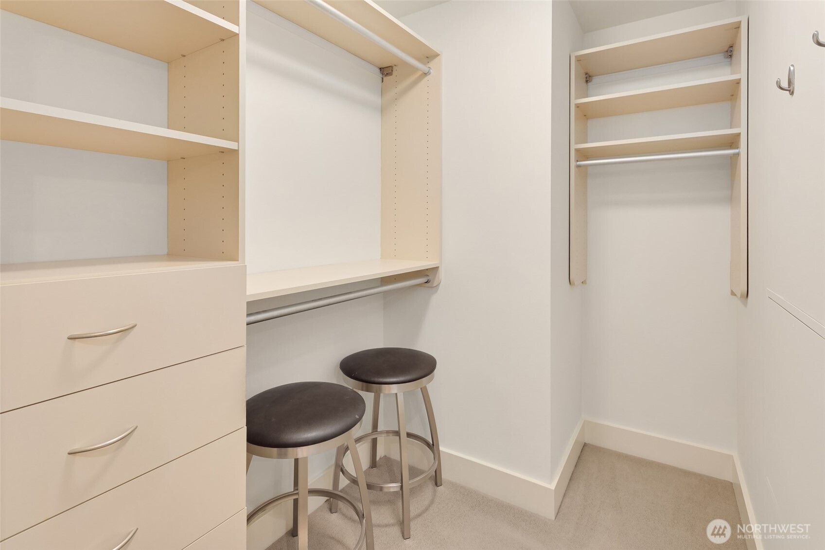 737 Olive Way, Unit 2905 Seattle, WA 98101 - Photo 20 of 38 a bathroom with a granite countertop a sink
