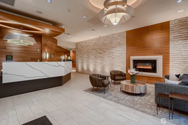 $1,095,000 | 737 Olive Way, Unit 2905, Seattle, WA 98101